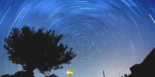 Bagok Dağı üzerinde yıldızların dansı