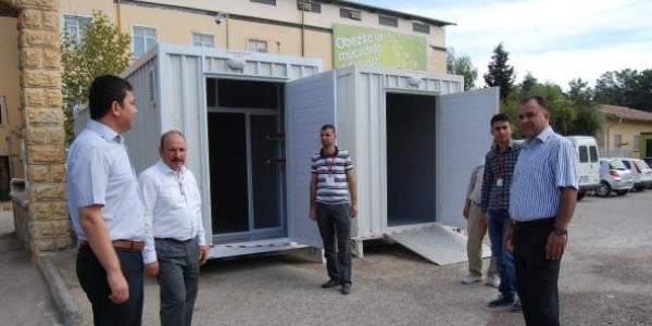 Nizip'te kimyasal arındırma konteyneri kuruldu