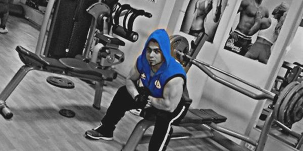 Vücut geliştirme sporcusu bıçaklanarak öldürüldü
