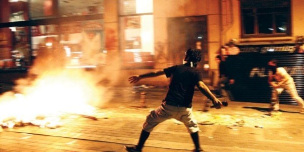 Gezi şartlı burs iddiası
