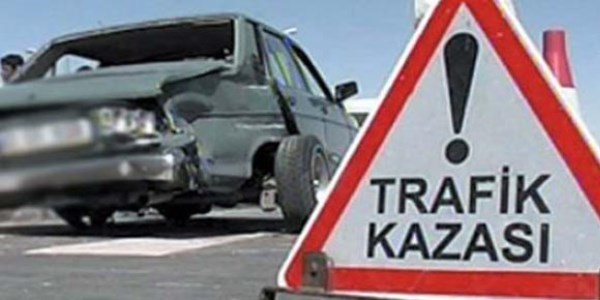 Ayvack'ta trafik kazas: 2 yaral