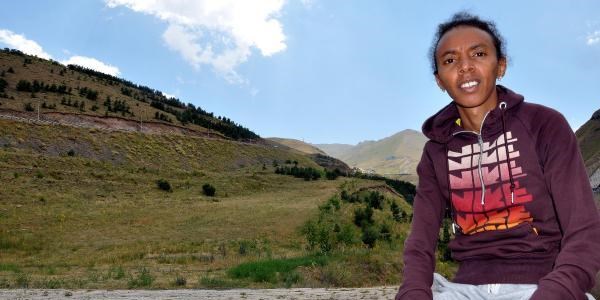 Milli Atlet Elvan, Palandöken'in tanıtım yüzü oldu