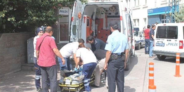 İmam nikahlı eşine 'yuvamı yıktın sen' diye bağırdı