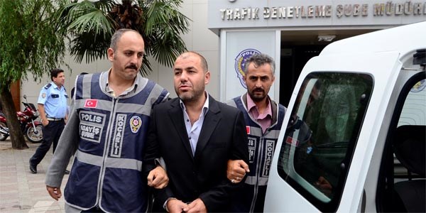 Çocukluk arkadaşını öldüren cinayet zanlısı teslim oldu