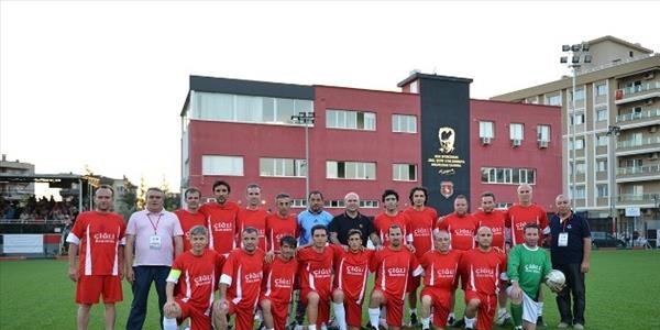 Çiğli nostalji 'ipek' futbol turnuvası başlıyor