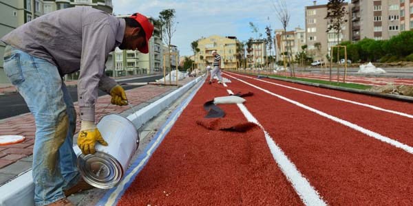 Cadde ortasına spor alanı