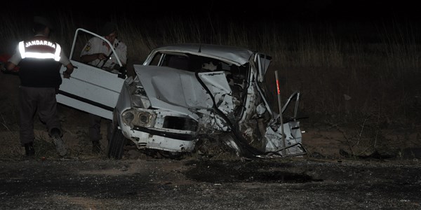 Uşak'ta trafik kazası: 3 yaralı