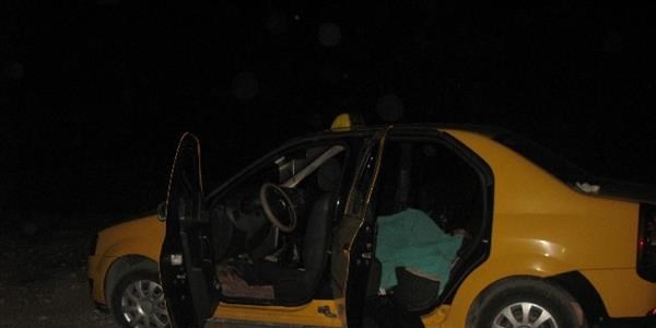 Taksi şoförü otomobilinde ölü bulundu