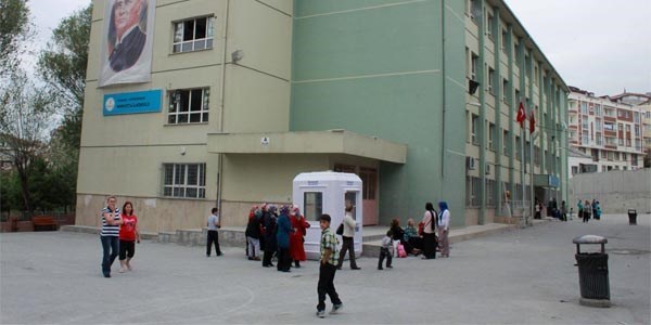 'Olay g�n� okula gitmek istememi�'