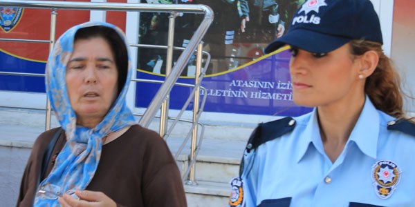 Emekli ��retmenden ba��rt�l� ��renciye hakaret iddias�