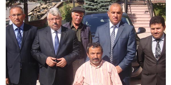 Hayırsever iş adamından engelli vatandaşa akülü araba