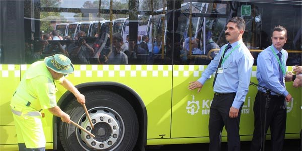 Kocaeli'nde doğalgazlı otobüsler hizmete girdi