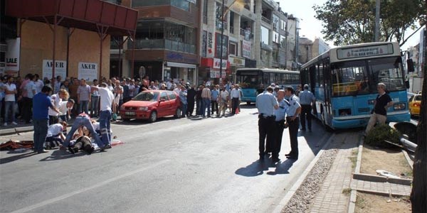 Halk otobüsünün çarptığı yaşlı kadın öldü