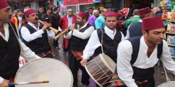 Abdal geleneği ile ahilik felsefesi birleşti