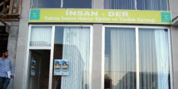 Tatvan �nsan-Der'den ��rencilere yard�m