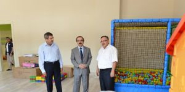 Vali Co� Bur� Vural E�itim Kamp�s�n� gezdi