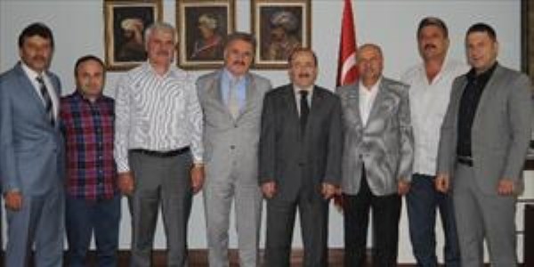 İkinci el oto galericilerinden Başkan Gümrükçüoğlu'na teşekkür