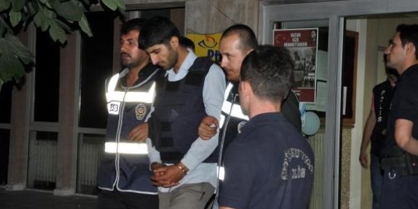 Cezaevi �n�ndeki katliam da 7 ki�i tutukland�