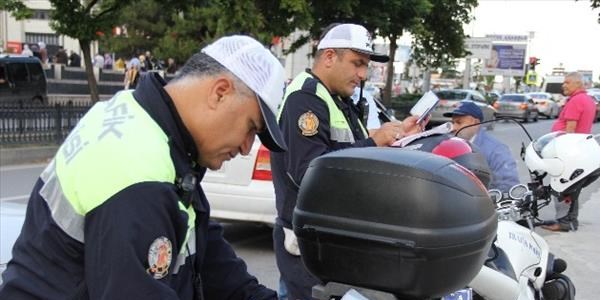 Emniyet kemeri takmayan sürücülere ceza yağdı
