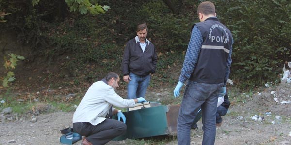 Çaldıkları otomobil ile ganyan bayisini soydular