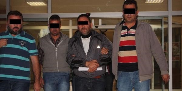 Polis, cinayet zanlıları 15 dakikada yakaladı