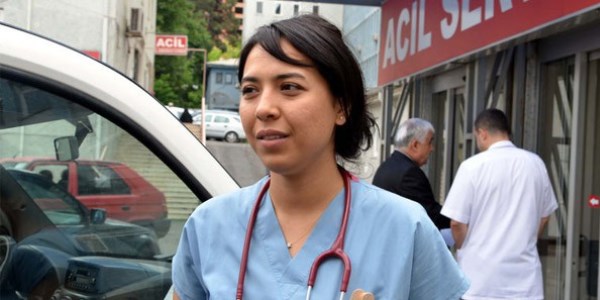 Doktora yumru�a verilen cezada erteleme yok