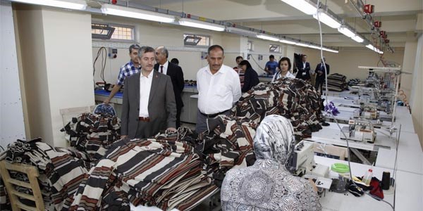 Şahinbey Belediyesi hem ev hem de iş sahibi yaptı