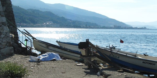 Deniz kenarında güneşlenirken kalp krizinden öldü