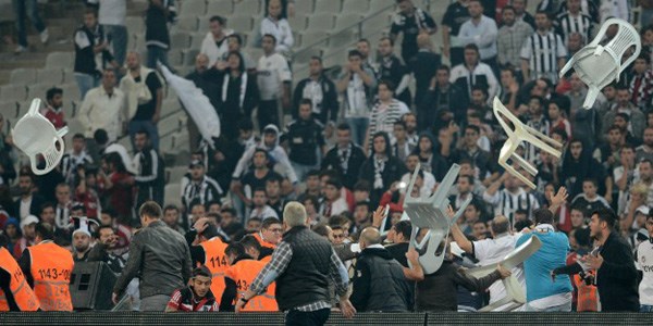 Taraftar gruplar�na y�nelik operasyon: 72 g�zalt�/ Video