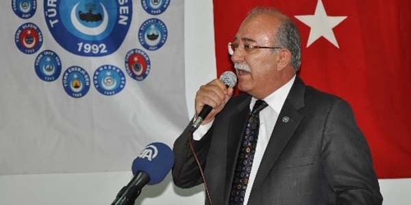 'Memurun g�vencesini yok etmek isteyen 2 milyonu kar��s�nda bulur'