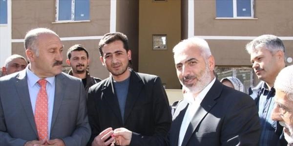 340 konut sahibine anahtarları teslim edildi