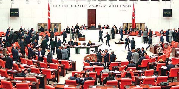 1 Ekim'de başörtülü milletvekili Meclis'e girebilir