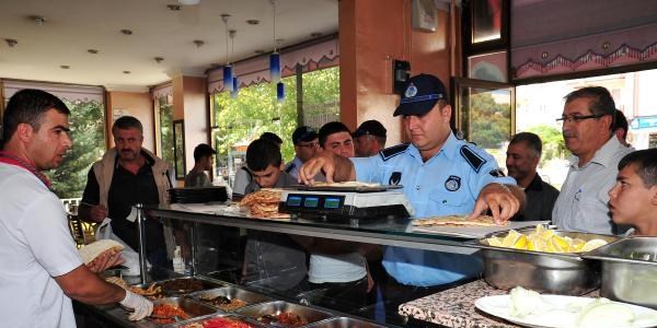 Gaziantep'te zabıtadan fırın ve lokanta denetimi