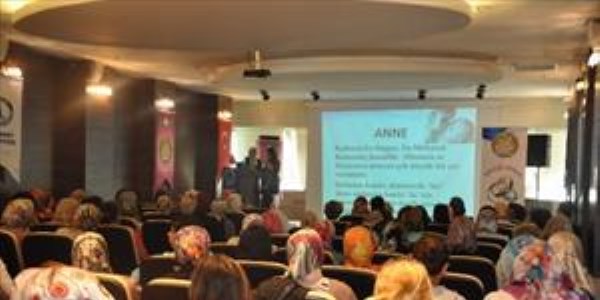 Şahinbey Belediyesi evlilik okulu seminerleri devam ediyor