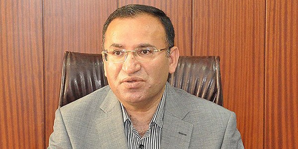 Bozdağ: Diyanet'ten başka kuruma geçmek suç değil