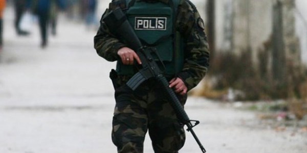 Özel harekat polisi dehşet saçtı: 2 ölü