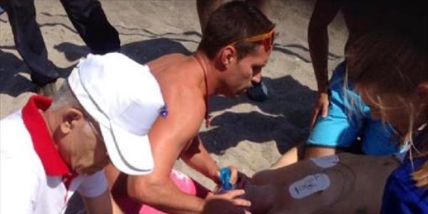 Plajda voleybol oynarken kalp krizi geçiren turist öldü