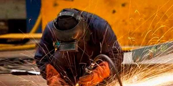 Torba Kanun'la yatırımın önündeki engeller kalkıyor