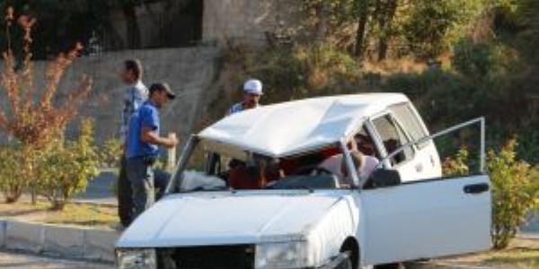Mut'ta otomobil takla att�: 1 yaral�