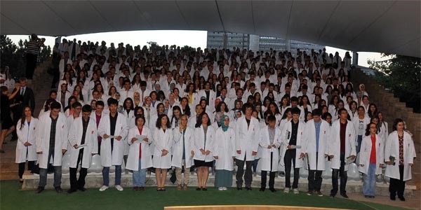 HÜ'de doktor adayları ilk derslerini aldı
