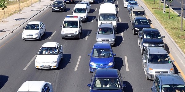 Trafikte dur-kalkın en çok olduğu şehirler
