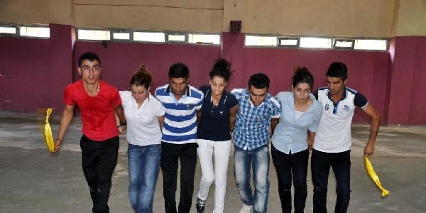 Folklor ekibi Tunus'ta T�rkiye'yi temsil edecek