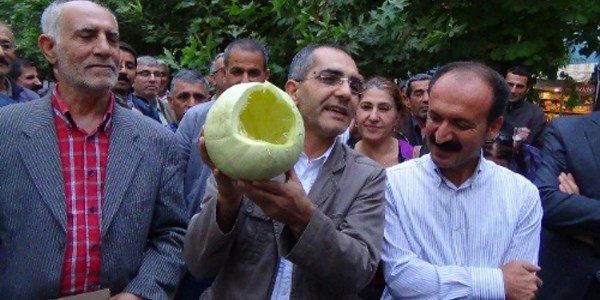 Tunceli'de, 'kabaklı' demokratikleşme paketi protestosu