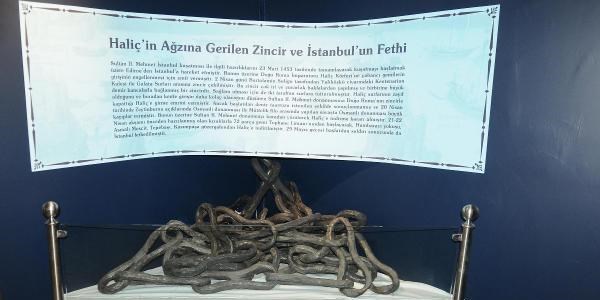 Osmanlı Donanması'nı durdurmak için Haliç'e gerilen zincir