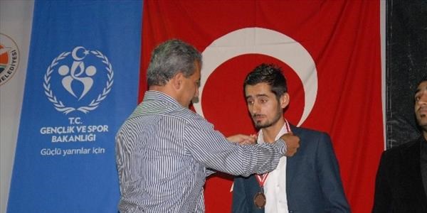 Adıyaman Belediyesi Gençlik ve Spor Kulübü birincilik getirdi