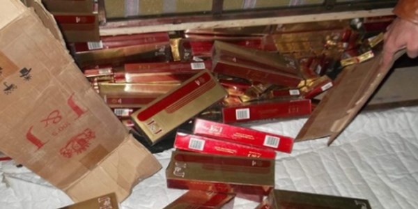 Savcının da bulunduğu araçta kaçak sigara ele geçirildi