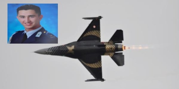 Solo Türk, Şehit Üsteğmen için uçtu