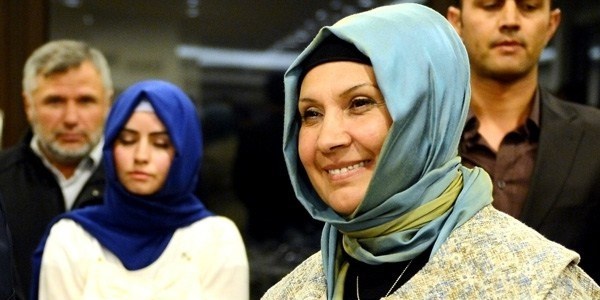 İşte ilk başörtülü belediye başkan adayı!