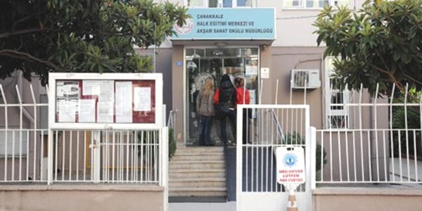 G�rme engelli ��renciye normal ders kitaplar� verildi