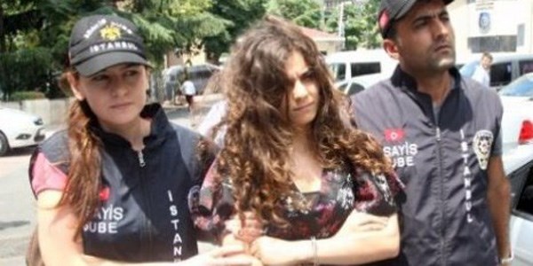 Üniversiteli Maviş'i çete tetikçi yaptı!